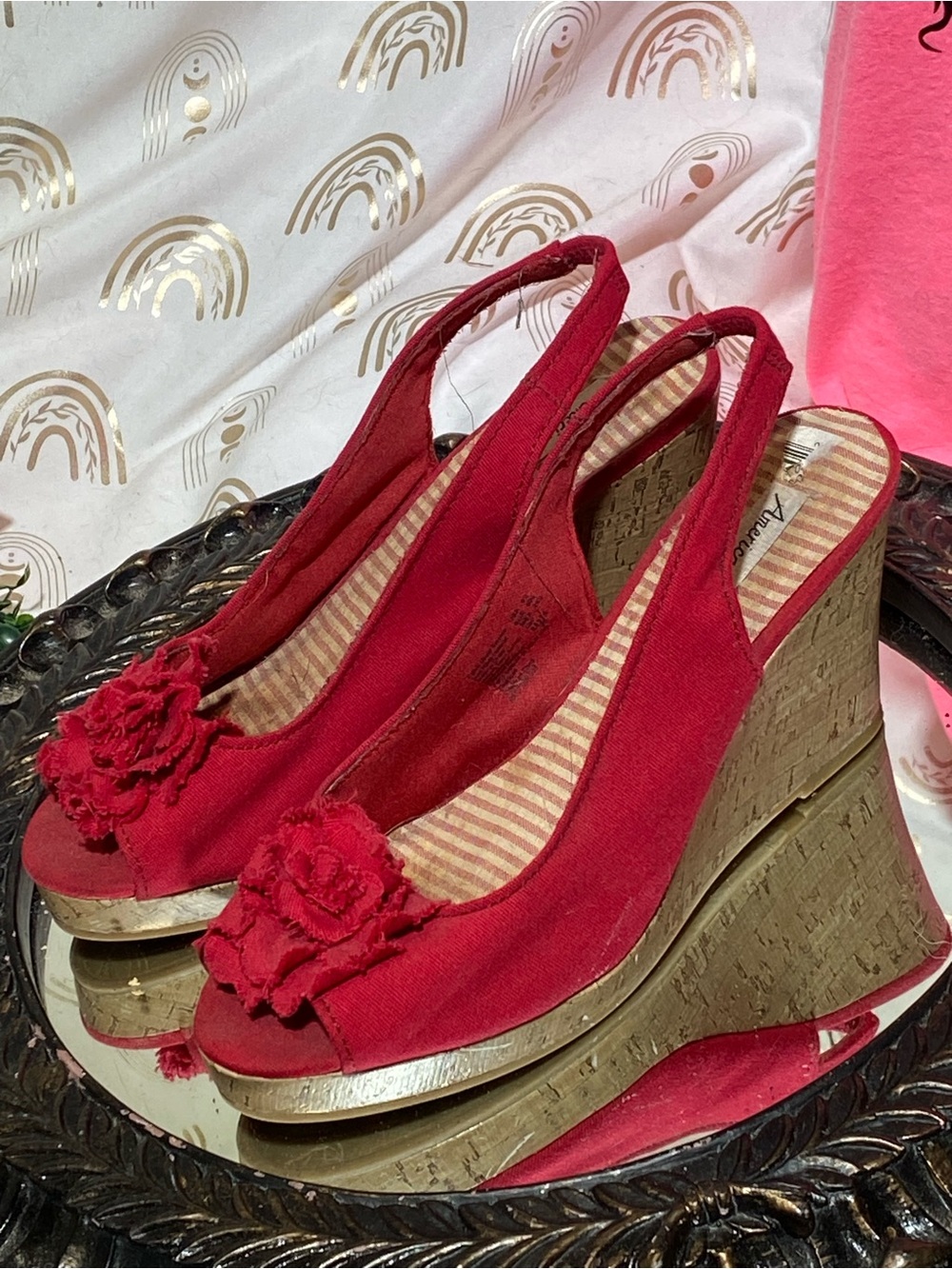 American Eagle Outfitters Red Slingback Wedge Sandals with Floral Accent